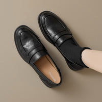 Women's Black Leather Pumps - image 1